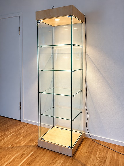 Product image 1 of 3