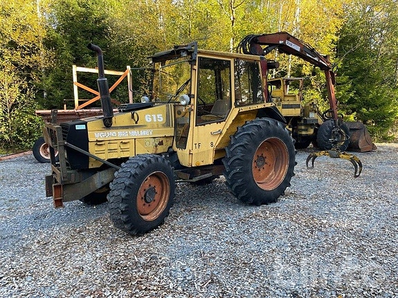 Traktor med skogskran Valmet 615 2 of 6