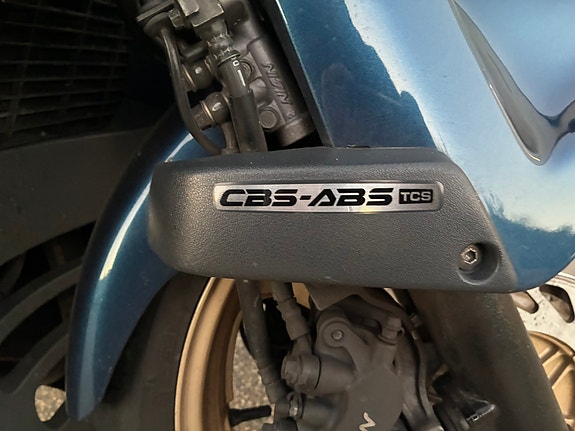 Honda ST1100 Pan-European, Besiktad , CarPlay , Nya däck 10 of 14