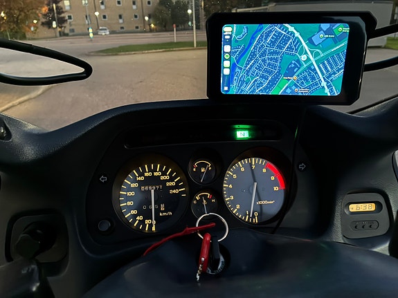 Honda ST1100 Pan-European, Besiktad , CarPlay , Nya däck 13 of 14