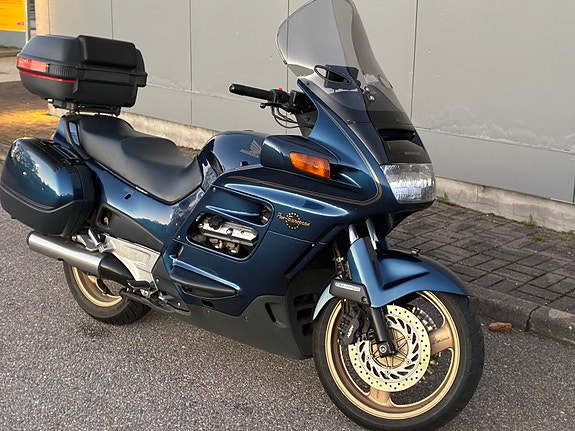 Honda ST1100 Pan-European, Besiktad , CarPlay , Nya däck 7 of 14