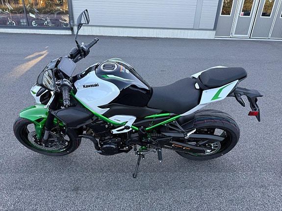 Kawasaki Z900 - 2027 - Köp Online 9 of 14
