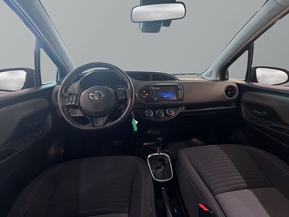 Toyota Yaris 9 of 20