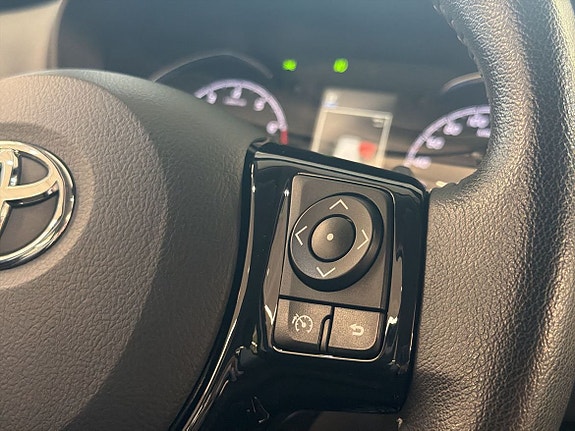 Toyota Yaris 14 of 20