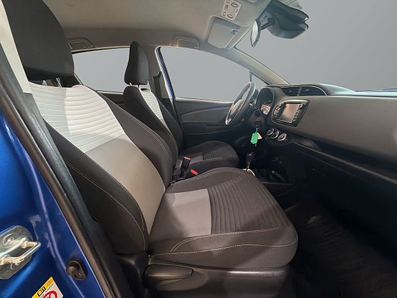 Toyota Yaris 7 of 20