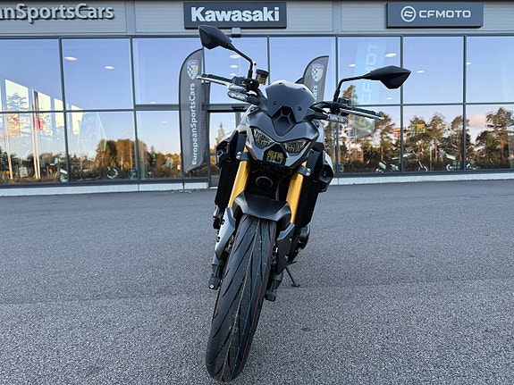 Kawasaki Z900 SE - 2027 - Köp Online 11 of 13