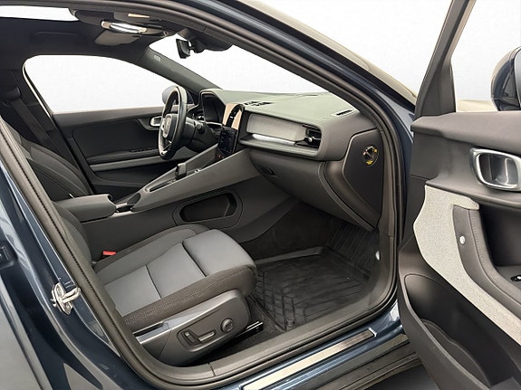 Polestar 2 28 of 30