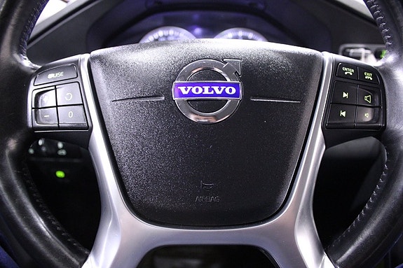 Volvo XC70 25 of 28