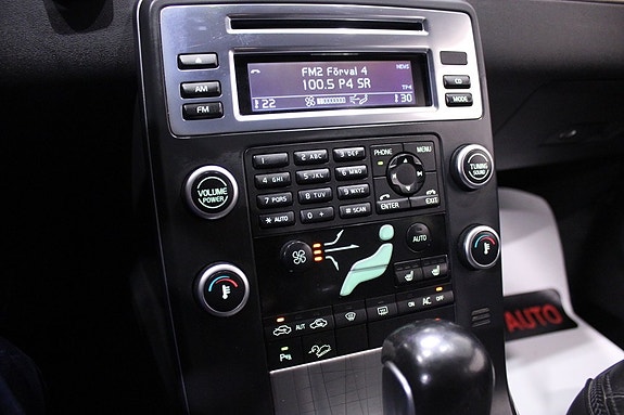 Volvo XC70 23 of 28