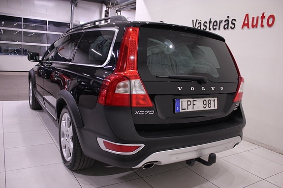 Volvo XC70 6 of 28
