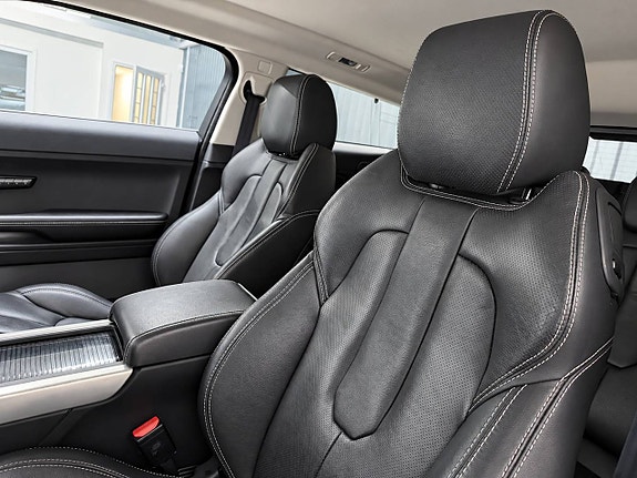 Land Rover Range Rover Evoque 15 of 23