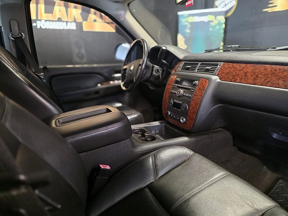 Chevrolet Avalanche 20 of 20