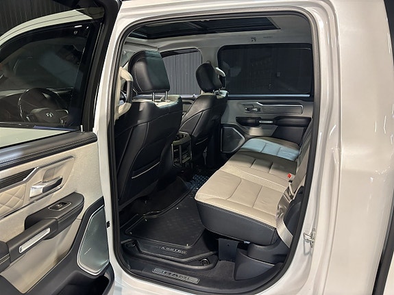Dodge RAM 1500 22 of 25