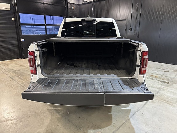 Dodge RAM 1500 23 of 25