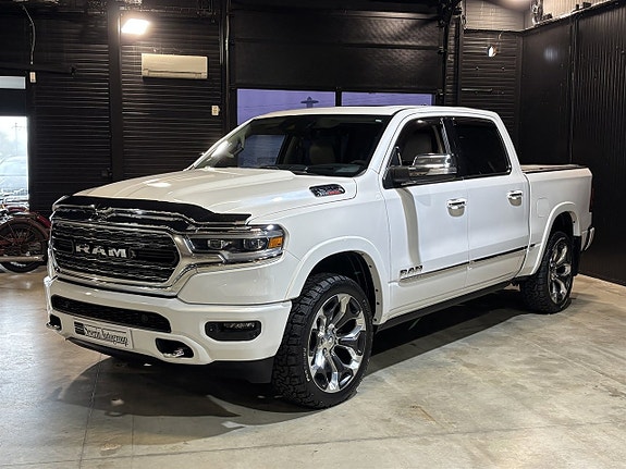 Dodge RAM 1500 3 of 25