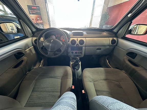 Renault Kangoo Express 10 of 11