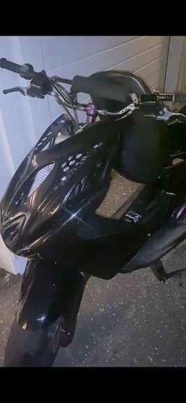 Yamaha Aerox 4 of 7