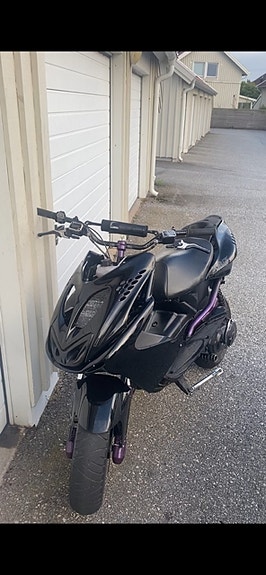 Yamaha Aerox 5 of 7