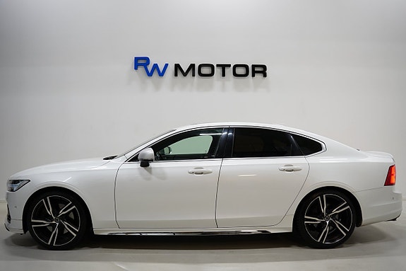Volvo S90 4 of 29