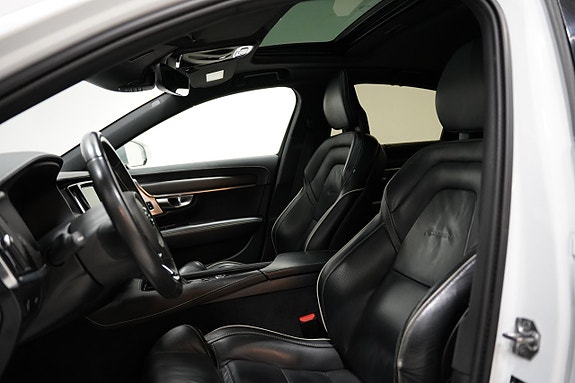 Volvo S90 8 of 29