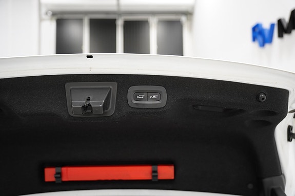 Volvo S90 29 of 29