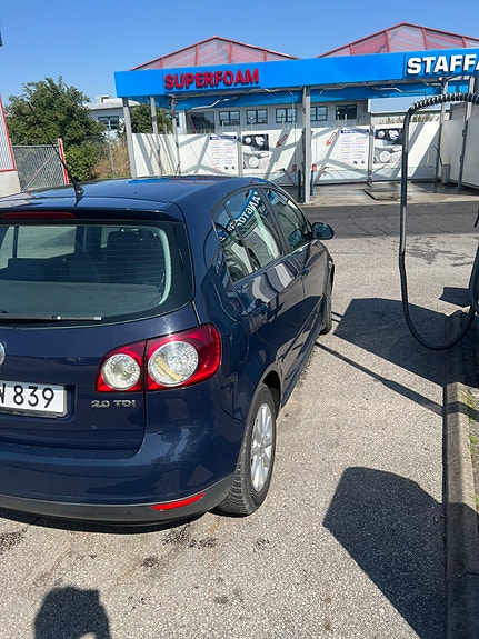 Volkswagen Golf Plus 4 of 8