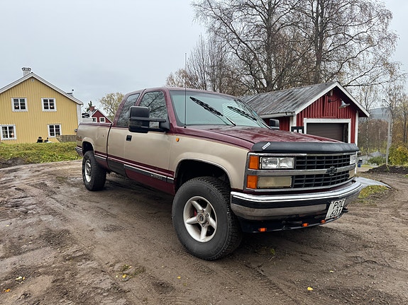 Chevrolet K2500 3 of 7