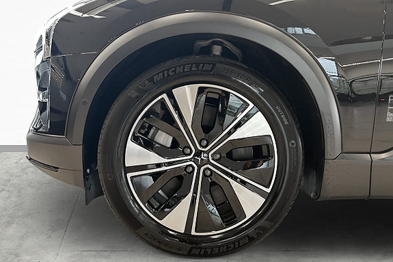 Polestar 3 4 of 30