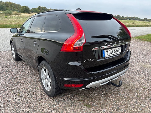 Volvo XC60 5 of 12