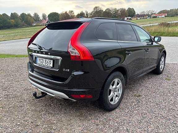 Volvo XC60 4 of 12