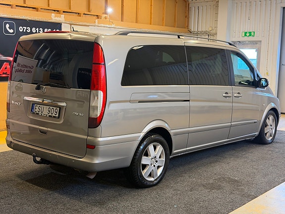 Mercedes-Benz Viano 3 of 19