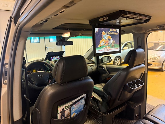 Mercedes-Benz Viano 10 of 19