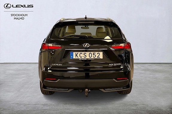 Lexus NX300h 4 of 22