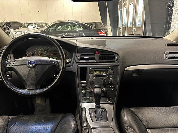 Volvo V70 9 of 21