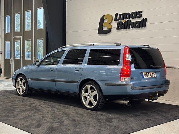 Volvo V70 4 of 21