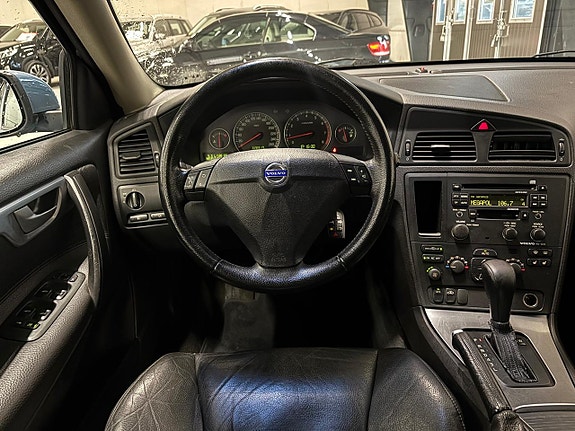Volvo V70 10 of 21