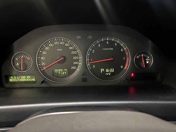 Volvo V70 13 of 21