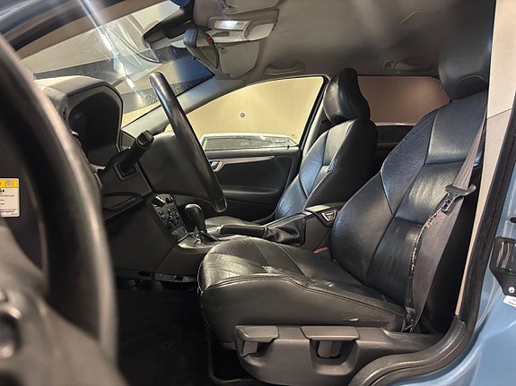 Volvo V70 16 of 21