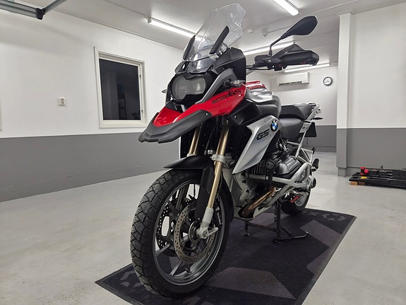 BMW R 1200 GS LC 2 of 8