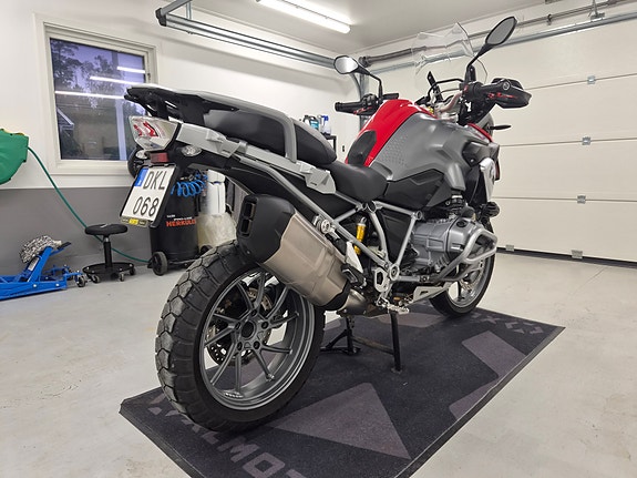 BMW R 1200 GS LC 6 of 8