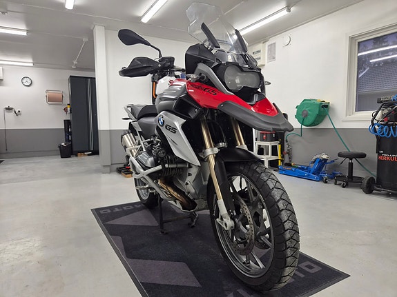 BMW R 1200 GS LC 3 of 8