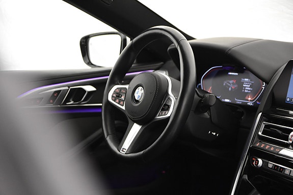 BMW M850i 17 of 27