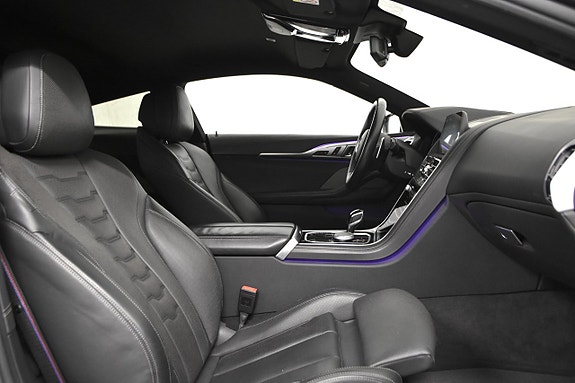 BMW M850i 19 of 27