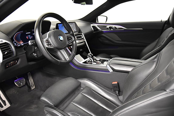 BMW M850i 9 of 27