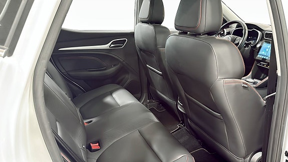 MG ZS EV 5 of 9
