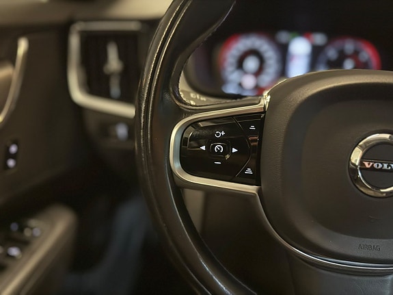 Volvo V90 11 of 21
