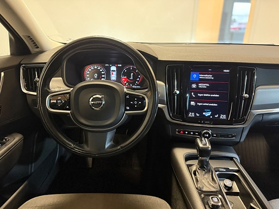 Volvo V90 8 of 21