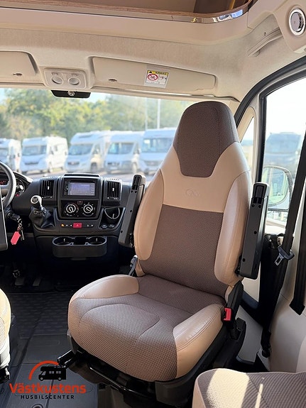 Adria Matrix M 670 SC / 4400 kg / AC Bodel 6 of 25