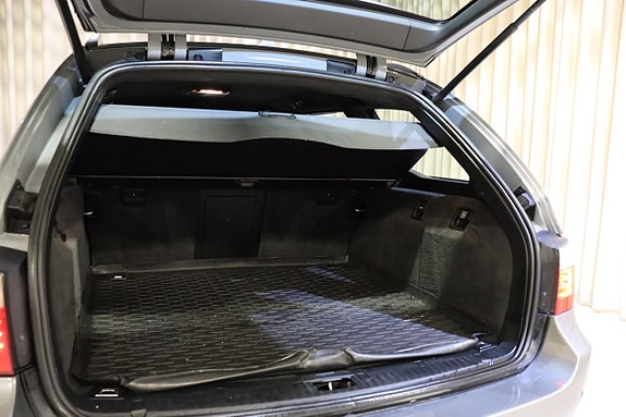 BMW 530i 11 of 28