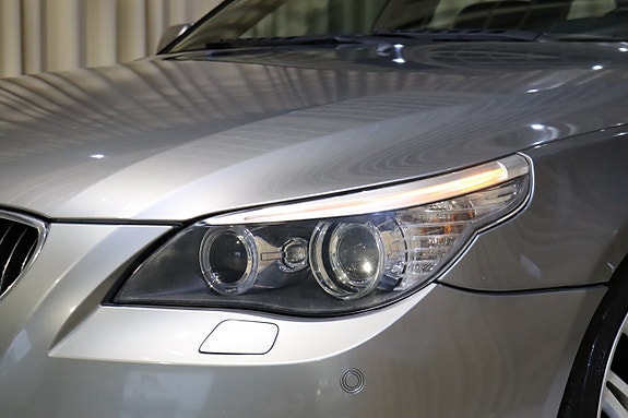 BMW 530i 9 of 28